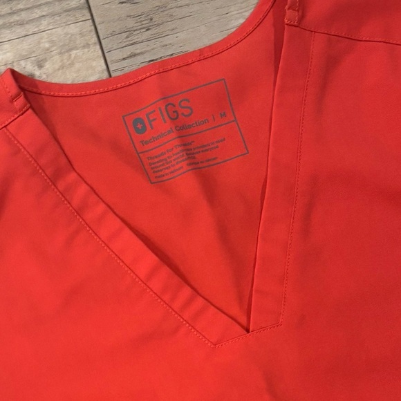 Figs Catarina One Pocket Scrub Top Terracotta Medium Limited Edition - Picture 2 of 7